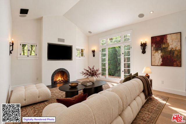 934 N Sweetzer Avenue, West Hollywood, CA 90069