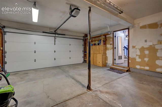 2150 Heathercrest Drive, Colorado Springs, CO 80915