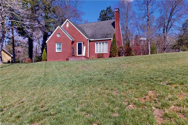 224 Country Club Road, Mount Airy, NC 27030