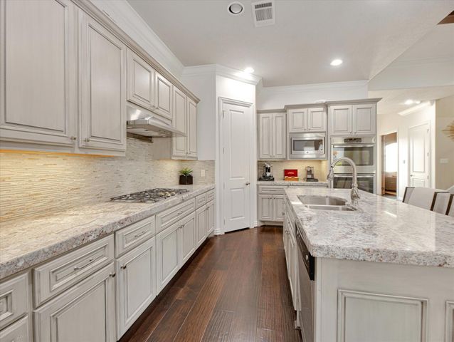 2131 Camden Creek Lane, Houston, TX 77077