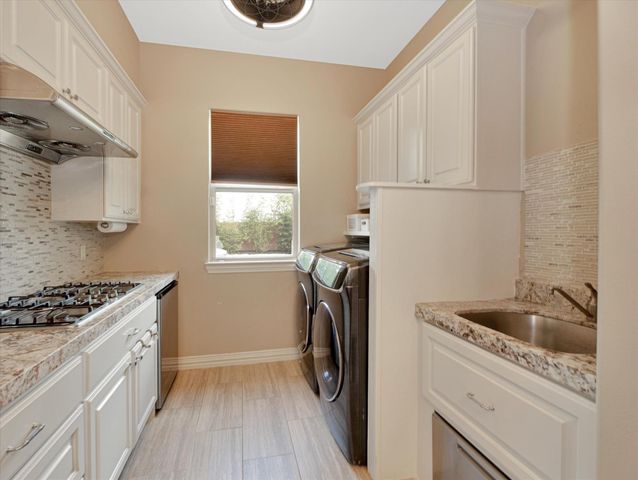 2131 Camden Creek Lane, Houston, TX 77077