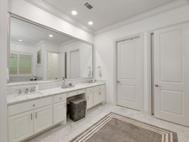 2131 Camden Creek Lane, Houston, TX 77077