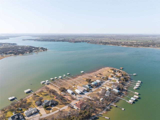 141 Hawk Lane, Brownwood, TX 76801