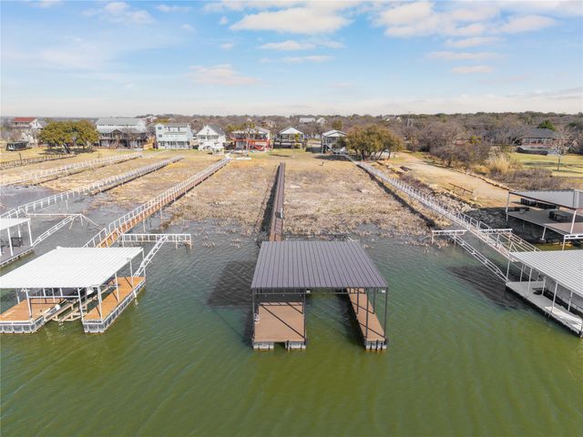 141 Hawk Lane, Brownwood, TX 76801