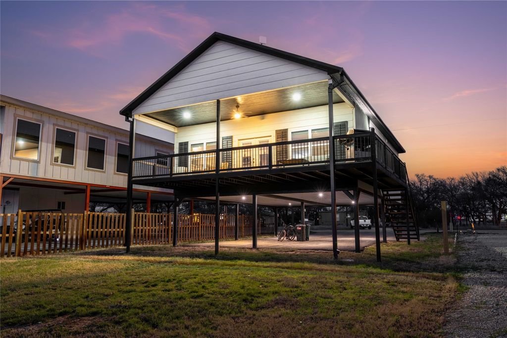 141 Hawk Lane, Brownwood, TX 76801