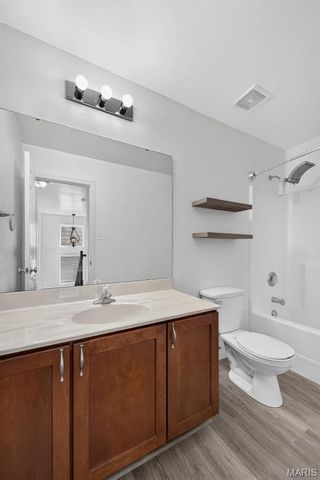 84 Shire Drive, Lake St Louis, MO 63367