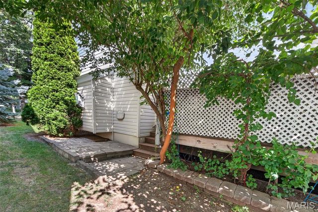 84 Shire Drive, Lake St Louis, MO 63367