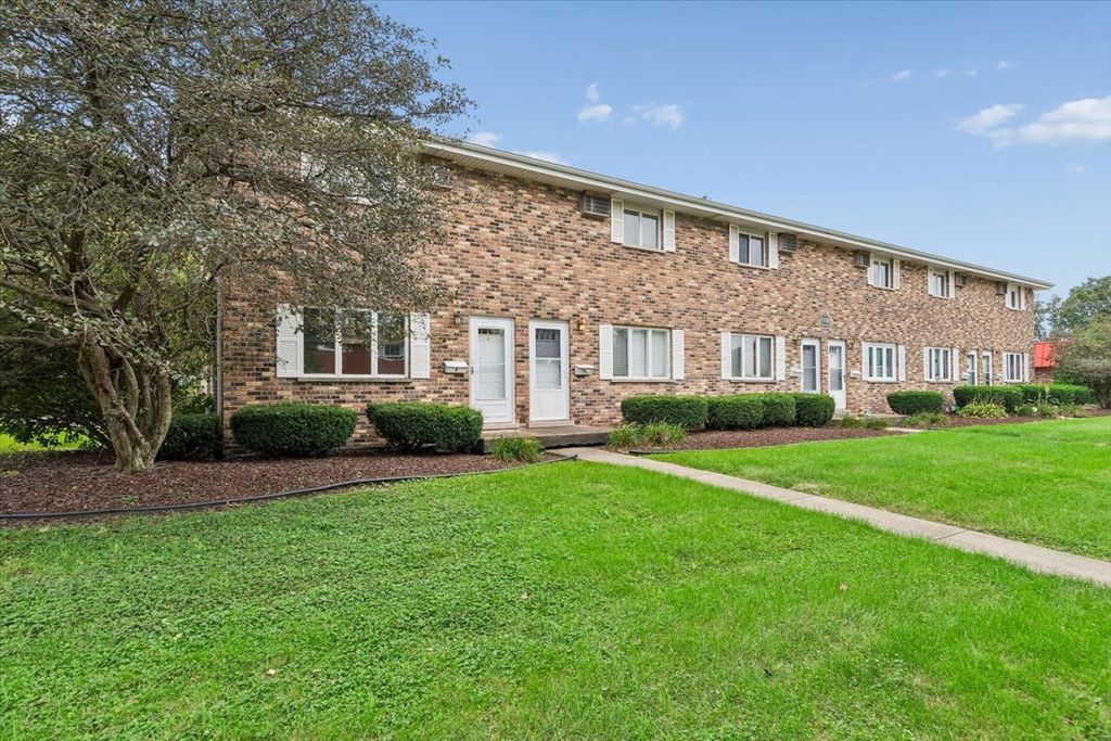 110 Towncrest Drive A, New Lenox, IL 60451 — photo 2