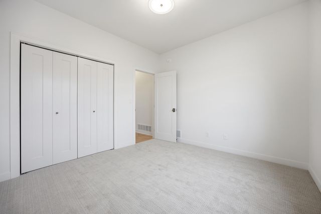 4270 Bristlecone Loop S, Fargo, ND 58104