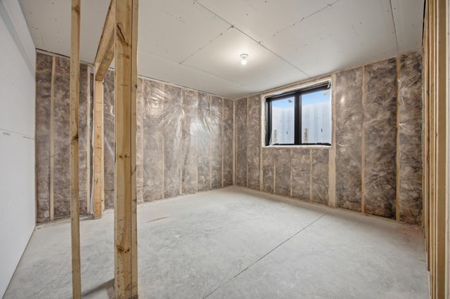 4270 Bristlecone Loop S, Fargo, ND 58104