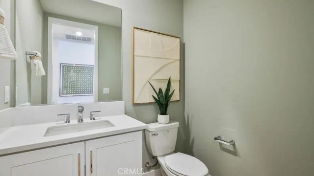 24358 Corte Parillada, Valencia, CA 91354