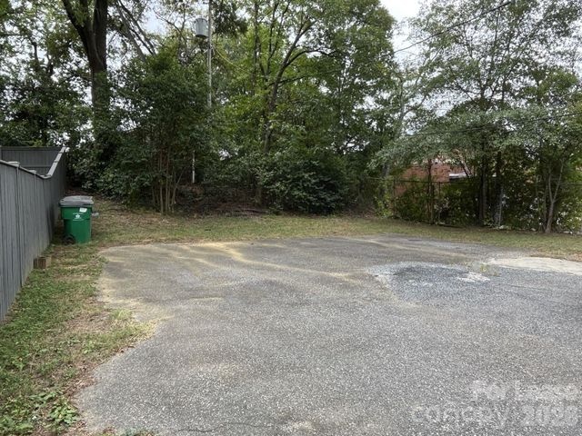 421 W Kingston Avenue, Charlotte, NC 28203
