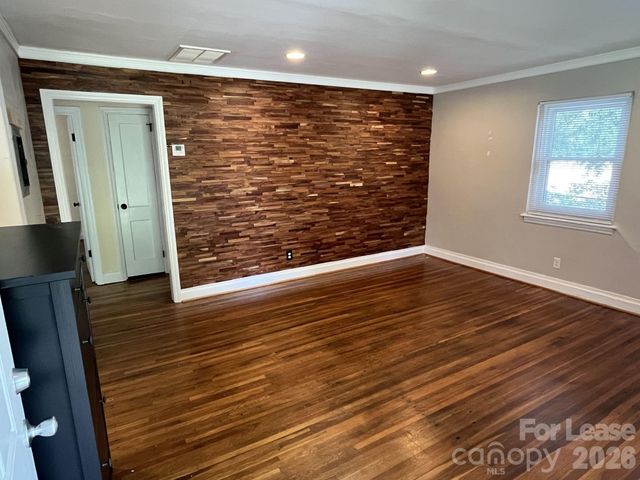 421 W Kingston Avenue, Charlotte, NC 28203