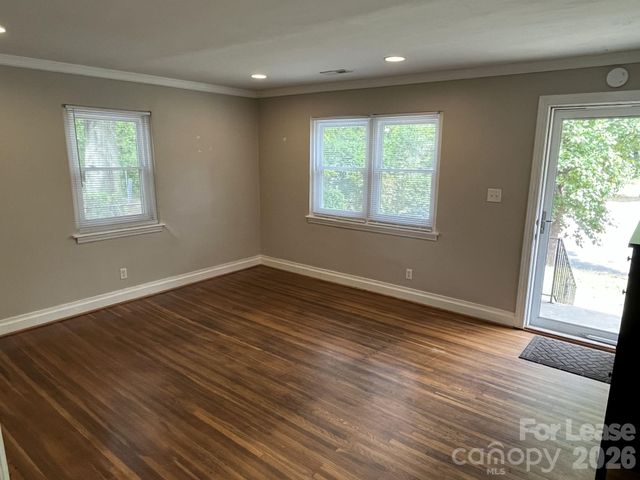 421 W Kingston Avenue, Charlotte, NC 28203
