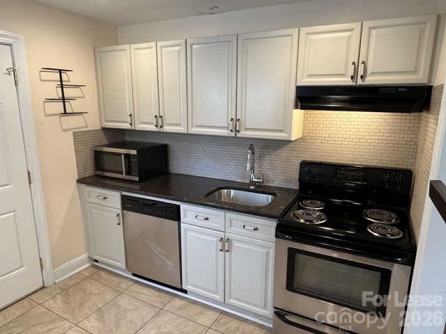 421 W Kingston Avenue, Charlotte, NC 28203