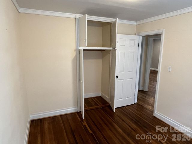 421 W Kingston Avenue, Charlotte, NC 28203