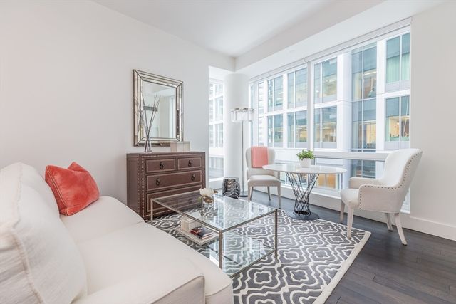 22 Liberty Dr 2L, Boston, MA 02210