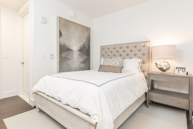 22 Liberty Dr 2L, Boston, MA 02210