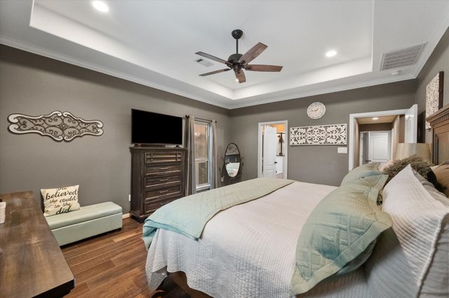 1103 Louise Lane, Ennis, TX 75119