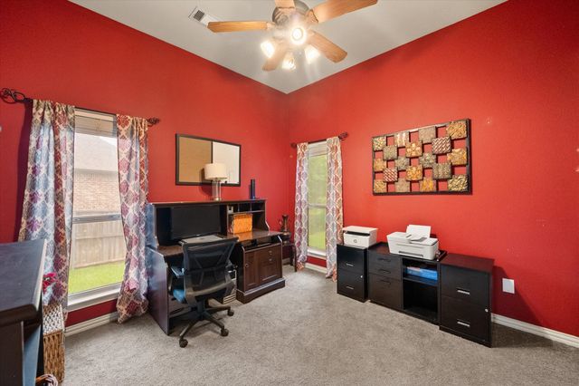 1103 Louise Lane, Ennis, TX 75119