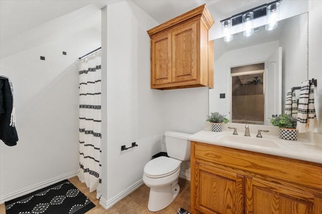 1103 Louise Lane, Ennis, TX 75119