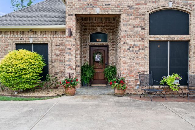 1103 Louise Lane, Ennis, TX 75119