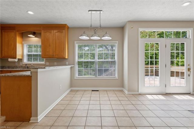 98 Pointers GLN, Newport News, VA 23606