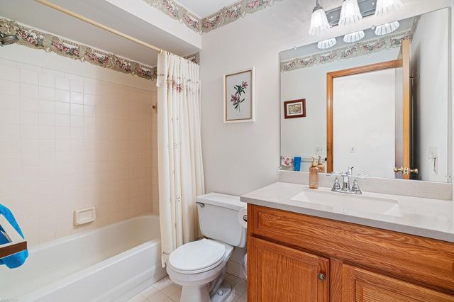 5441 Stanford Court, Warren, MI 48092