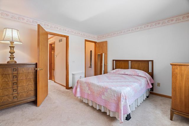 5441 Stanford Court, Warren, MI 48092