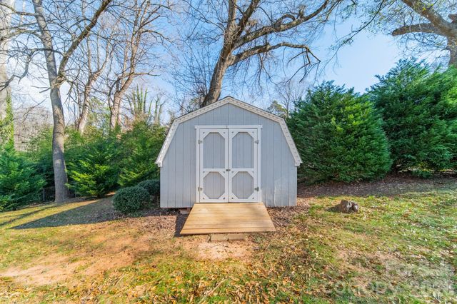 27 Circle Drive, Belmont, NC 28012