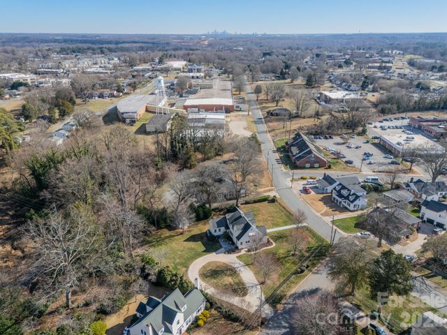 27 Circle Drive, Belmont, NC 28012