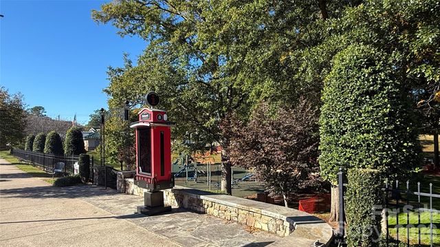 27 Circle Drive, Belmont, NC 28012