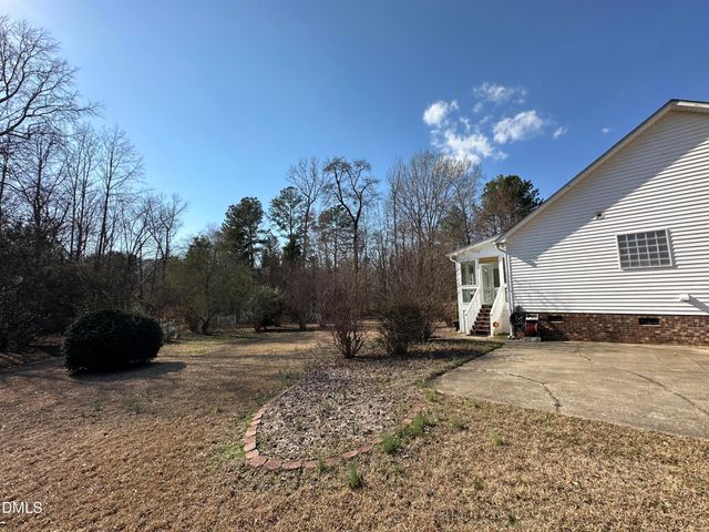 121 Blackthorne Place, Garner, NC 27529