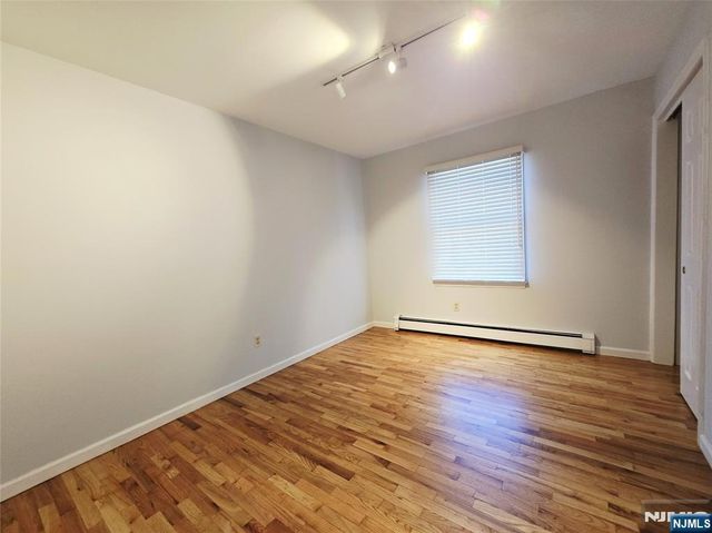 71 Wyandotte Avenue, Dumont, NJ 07628