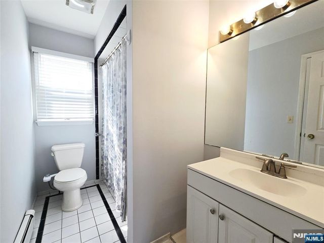 71 Wyandotte Avenue, Dumont, NJ 07628