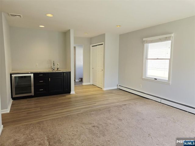 71 Wyandotte Avenue, Dumont, NJ 07628
