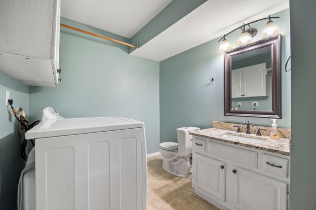 736 SE Richland Court, Ankeny, IA 50021