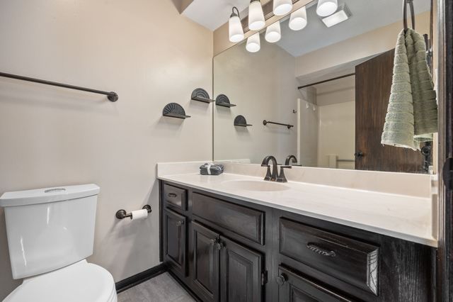 736 SE Richland Court, Ankeny, IA 50021