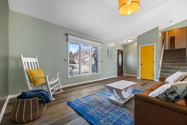 736 SE Richland Court, Ankeny, IA 50021