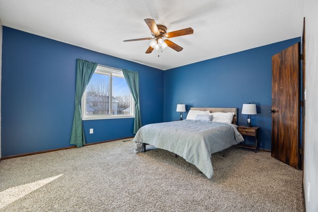 736 SE Richland Court, Ankeny, IA 50021