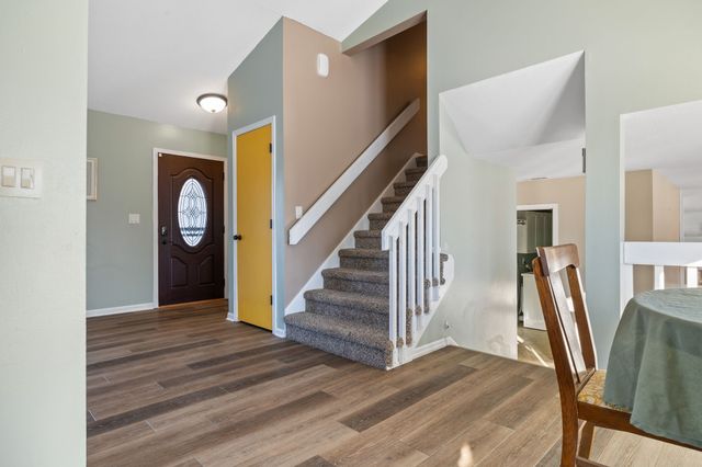 736 SE Richland Court, Ankeny, IA 50021