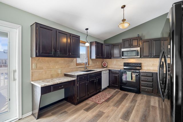 736 SE Richland Court, Ankeny, IA 50021