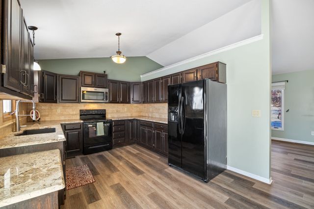 736 SE Richland Court, Ankeny, IA 50021