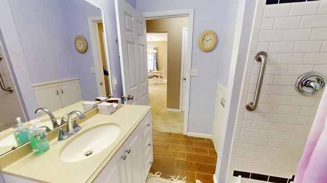 1409 Circle Drive, Albert Lea, MN 56007