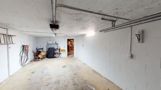 1409 Circle Drive, Albert Lea, MN 56007