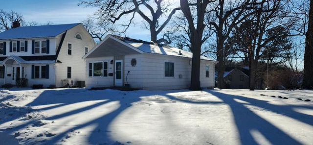 1409 Circle Drive, Albert Lea, MN 56007