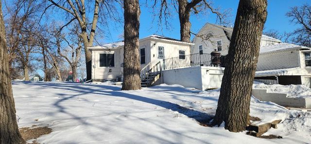 1409 Circle Drive, Albert Lea, MN 56007