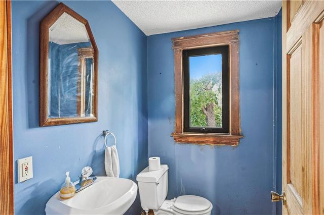 3123 Central Street, Kansas City, MO 64111