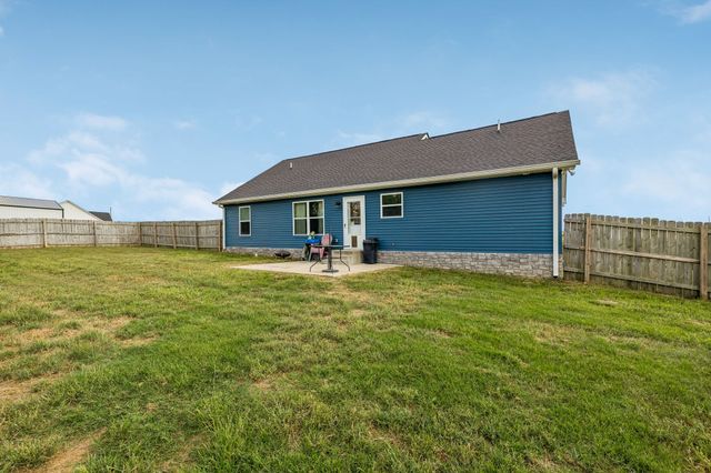 122 Hunters Ln, Westmoreland, TN 37186