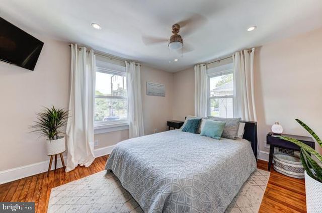 312 W GLENSIDE AVE, Glenside, PA 19038